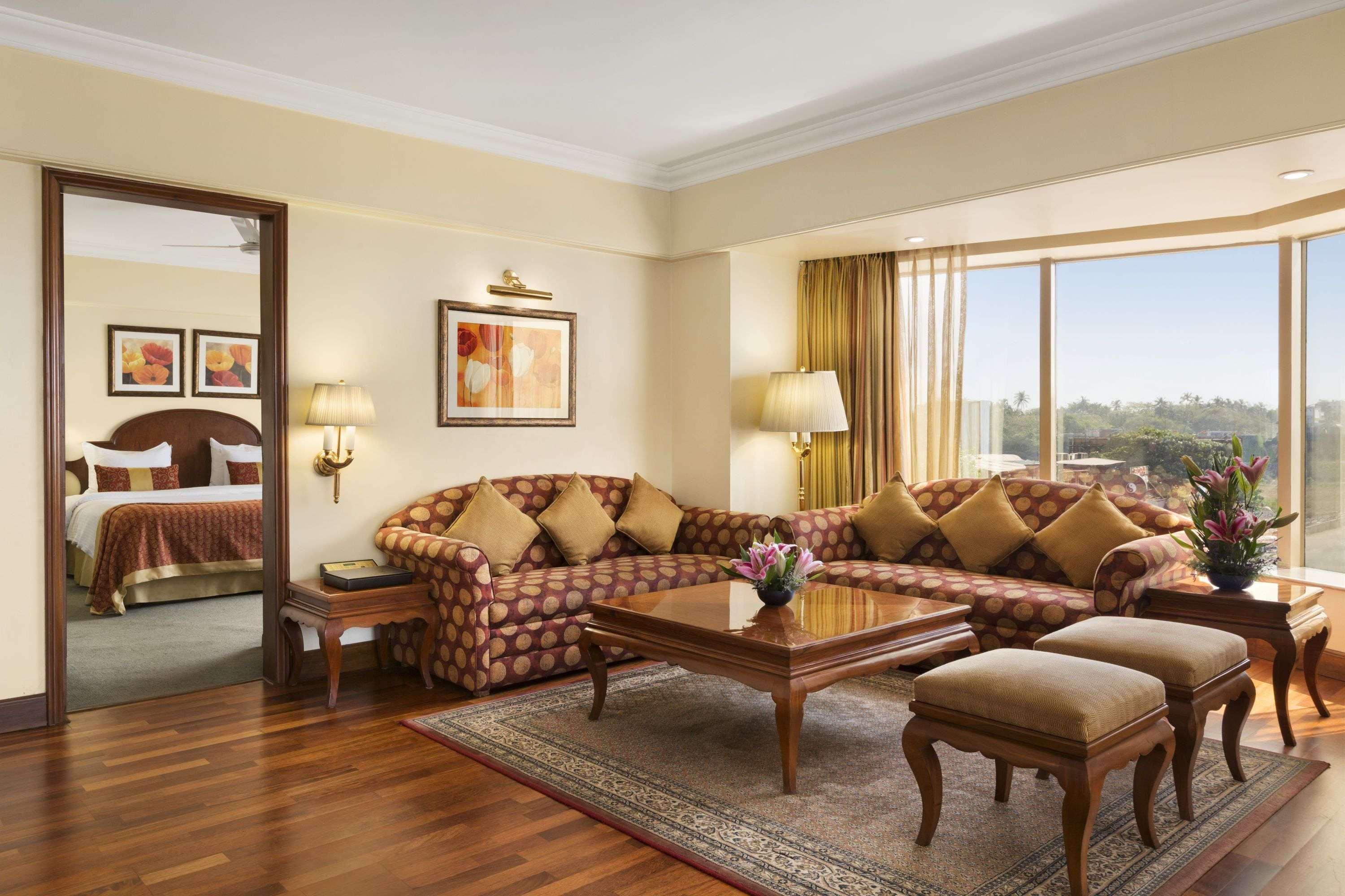 라마다 플라자 바이 윈덤 팜 그로브 호텔 뭄바이 객실 사진 A suite at the Taj Mahal Palace, Mumbai