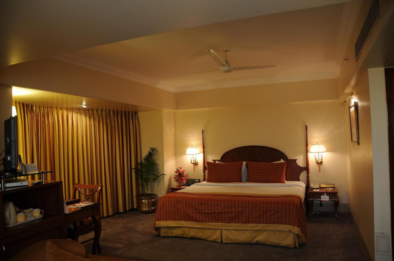 라마다 플라자 바이 윈덤 팜 그로브 호텔 뭄바이 외부 사진 A room at the Taj Bengal